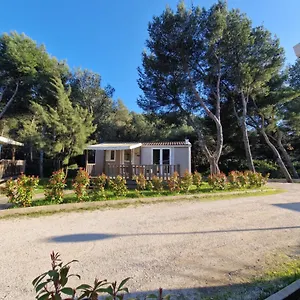 *** Camping Aux Portes De Cassis France